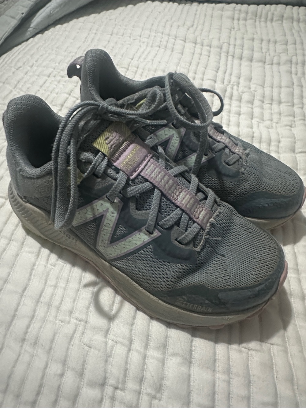 New Balance girls blue gray tennis shoes